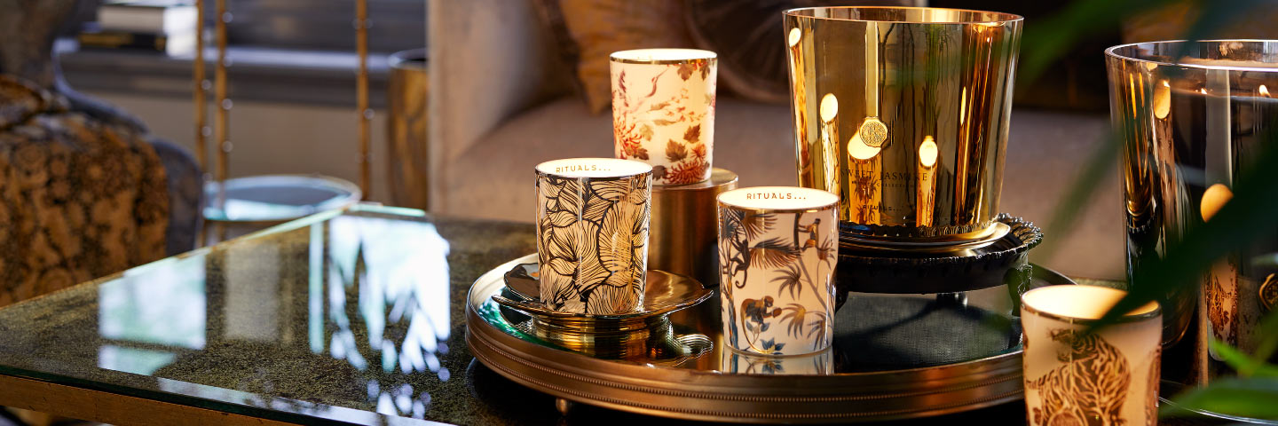 THE SIGNATURE COLLECTION